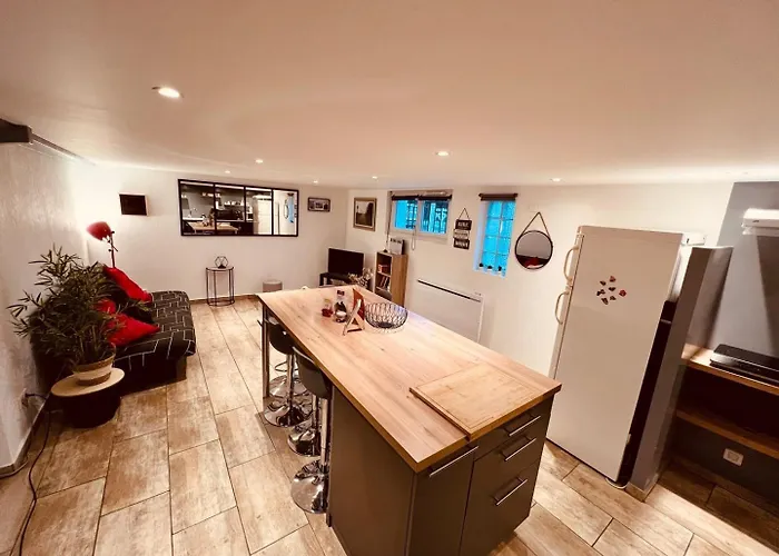 Le Camille Charming With Garden 5 Min Chu Apartamento *